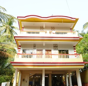 Standard Double Room, 1 Bedroom, Courtyard View