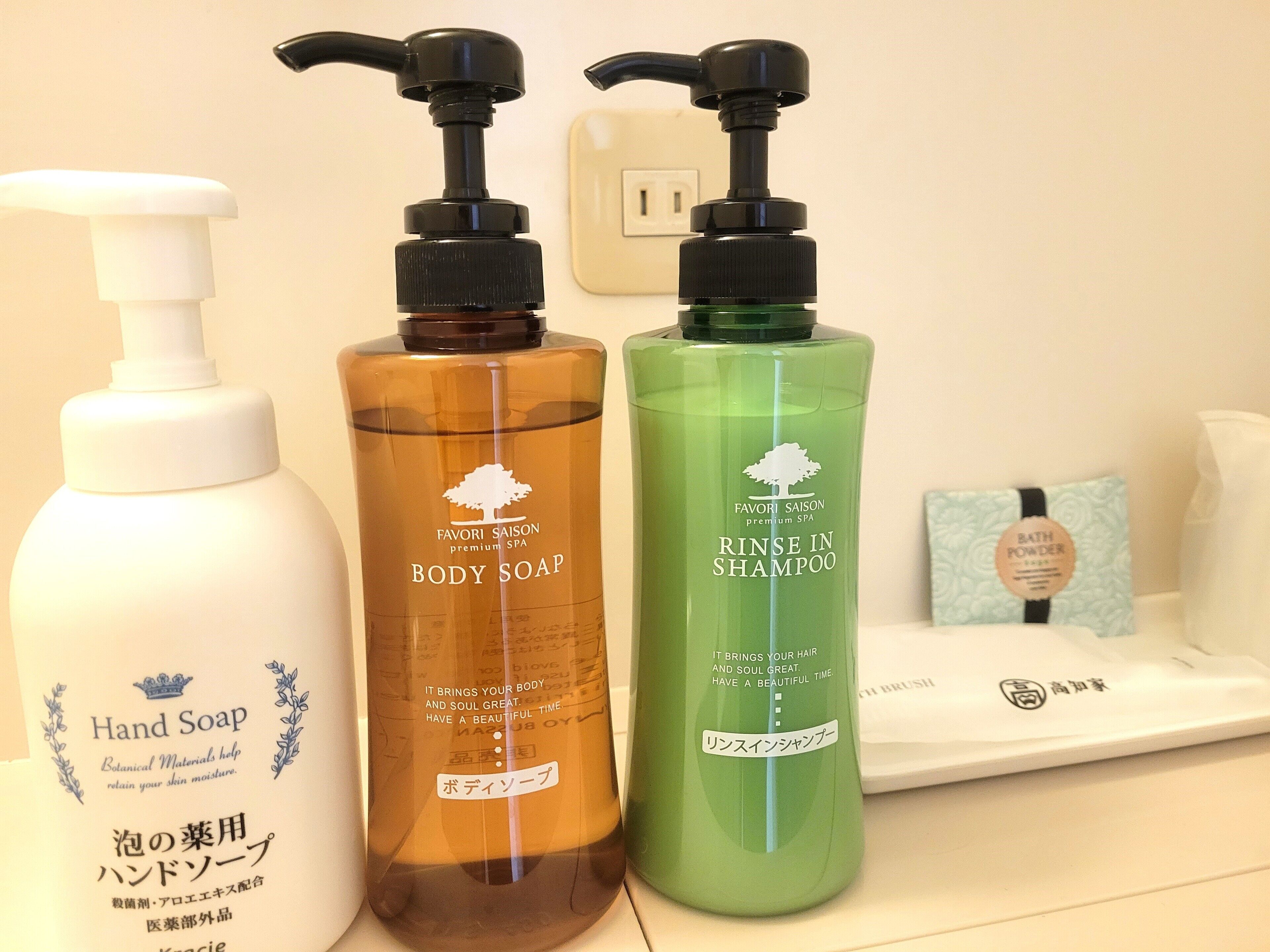 وحدات دش مع أحواض استحمام، حوض استحمام عميق