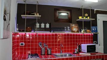 公寓, 2 間臥室, 廚房 | 私人廚房 | 電冰箱、微波爐、烤箱、爐台