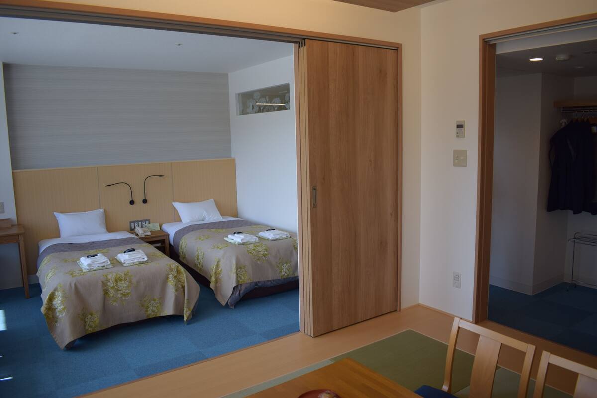 客房, 无烟房, 花园景观 (Renovated, Tatami Area) | 办公桌、免费 WiFi