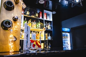 酒吧（店内）