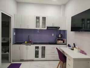 Basic Apartment | Private kitchen | Mini-fridge, microwave, electric kettle, paper towels - HT Hotel Apartment (Ho Chi Minh City)