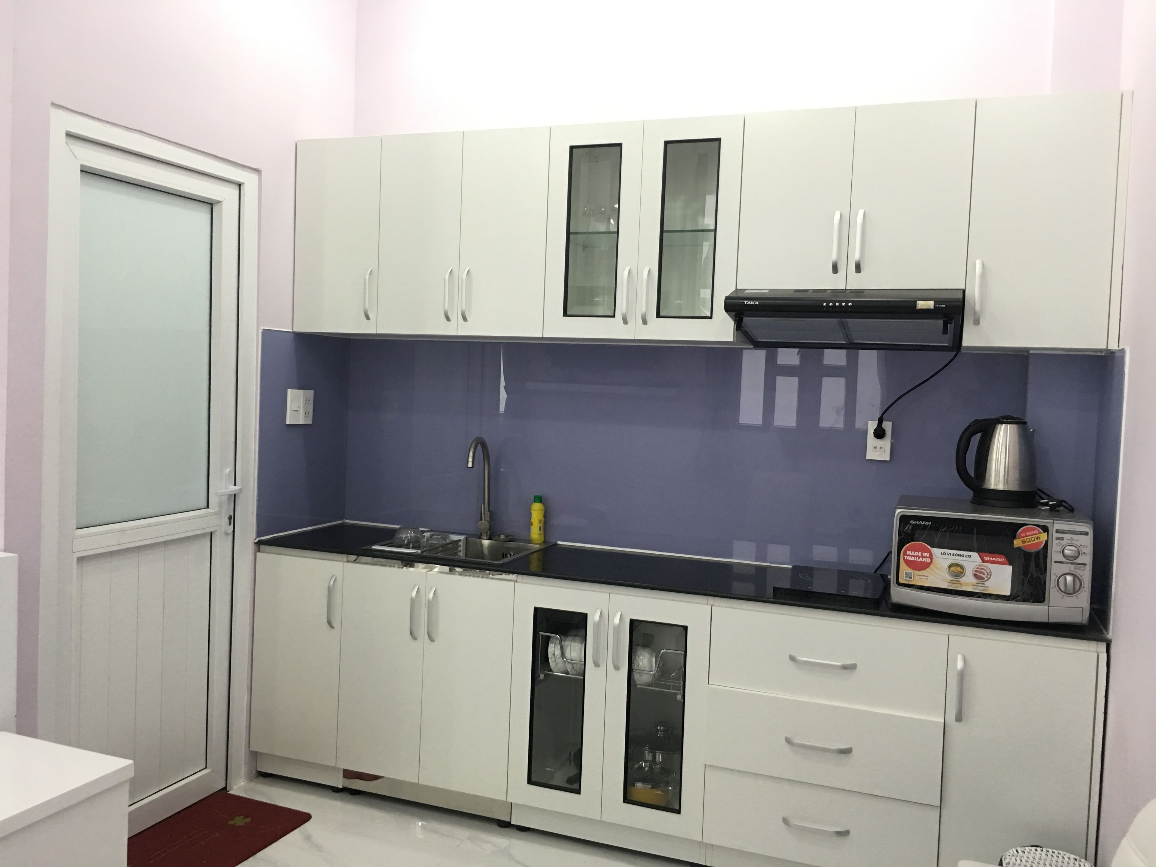 apartment | private kitchen | fridge, microwave, electric kettle, paper towels