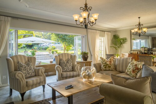 Number Eighteen Exclusive Guest Lodge