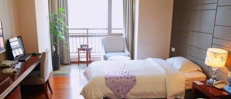 Desk, blackout drapes, free WiFi