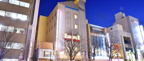 Front of property – evening/night