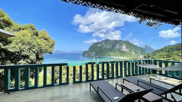 Karuna Joglo 4 | Terrace/patio