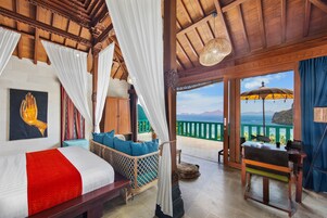 Karuna Joglo 5 | 1 bedroom, in-room safe, free WiFi, bed sheets