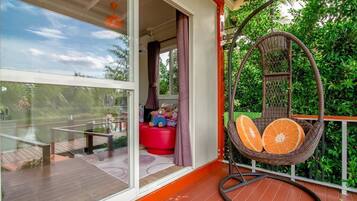 Deluxe Room | Terrace/patio