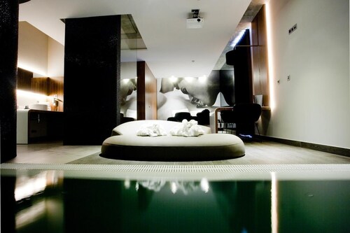 Mood - Private Suites