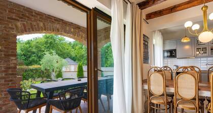 Paradise Villa Istria with Pool, 4 bedrooms, green yard, shared Tennis court