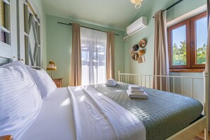 4 bedrooms, in-room safe, iron/ironing board, free WiFi