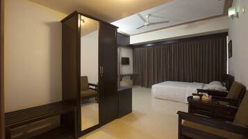 1 bedroom, minibar, soundproofing, rollaway beds