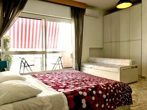 Panoramic Double Room, City View - Room 110 (Bari)