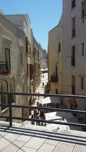 Exterior - Room 110 (Bari)