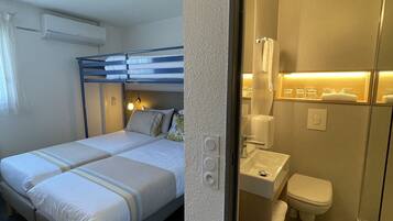 Desk, soundproofing, iron/ironing board, free WiFi