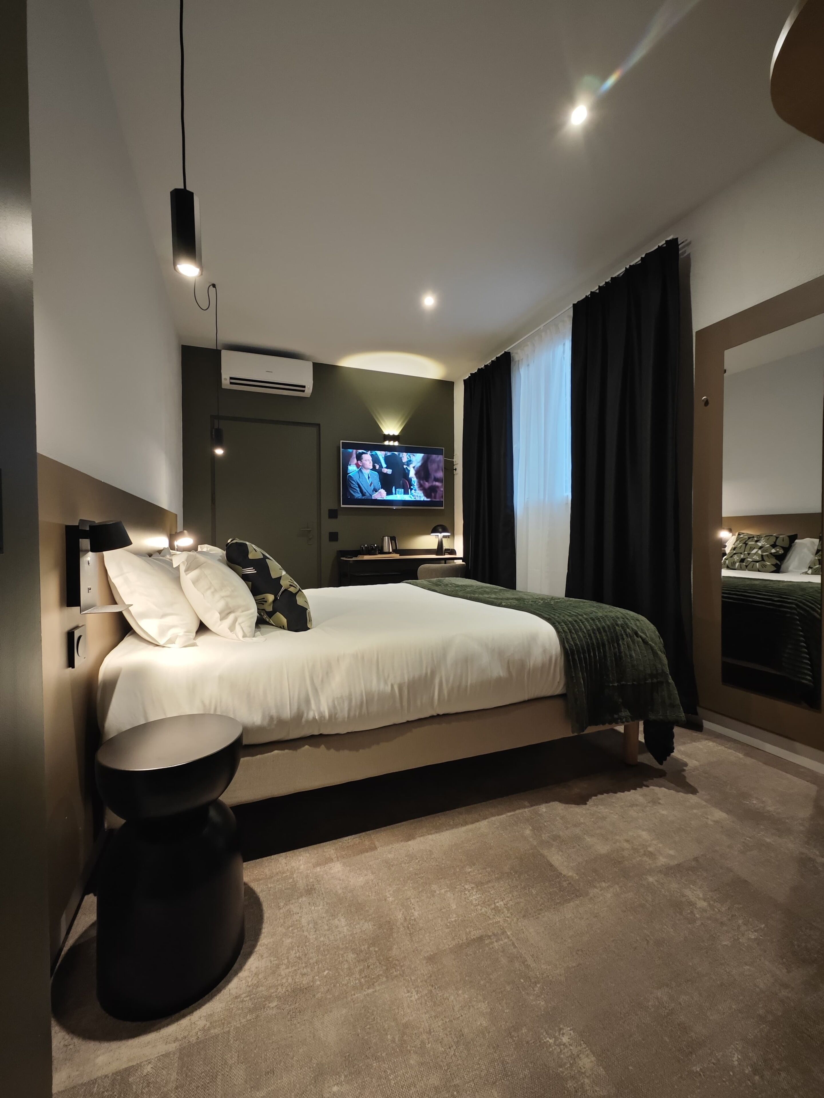 华丽双人房, 1 张双人床, 无烟房 | 办公桌、隔音、熨斗/熨板、免费 WiFi