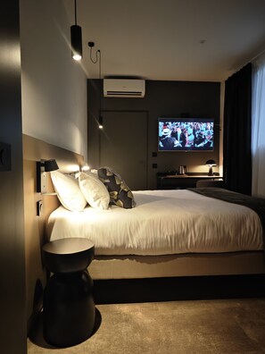 Kamar Double Deluks, 1 Tempat Tidur Double, Bebas Asap Rokok | Meja kerja, kedap suara, setrika/meja setrika, dan Wi-Fi gratis