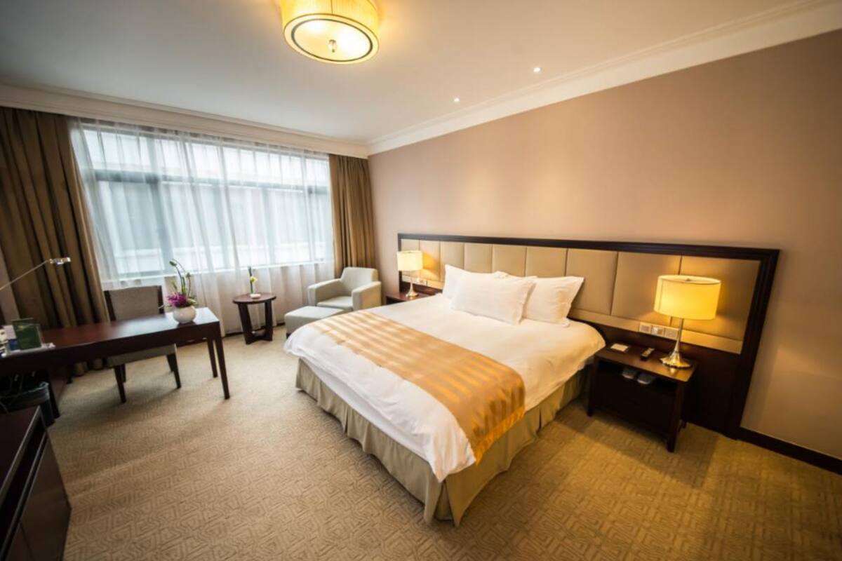 Standard Room | In-room safe, desk, blackout drapes, free WiFi