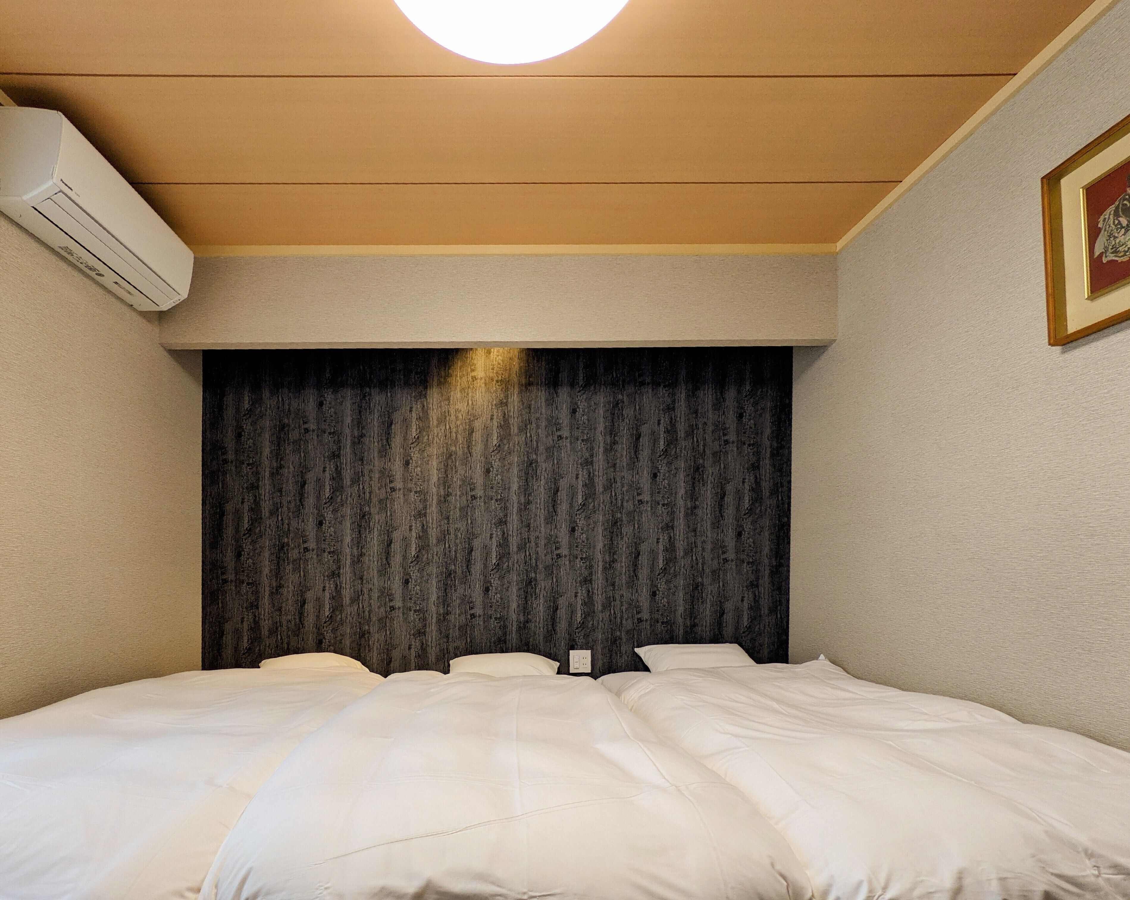 classic triple room | free wifi, bed sheets