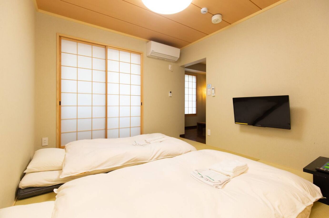 japanese standard twin room | free wifi, bed sheets