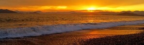 Private beach nearby, white sand, sun-loungers, beach umbrellas