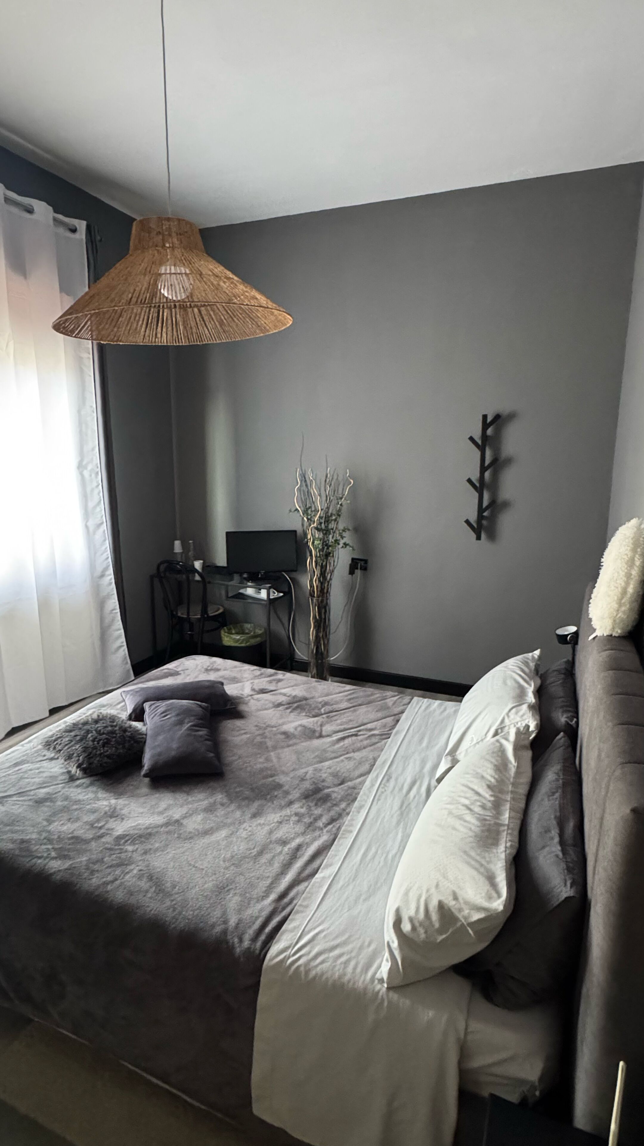 Desk, iron/ironing board, free WiFi, bed sheets