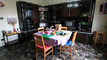 Free daily local cuisine breakfast