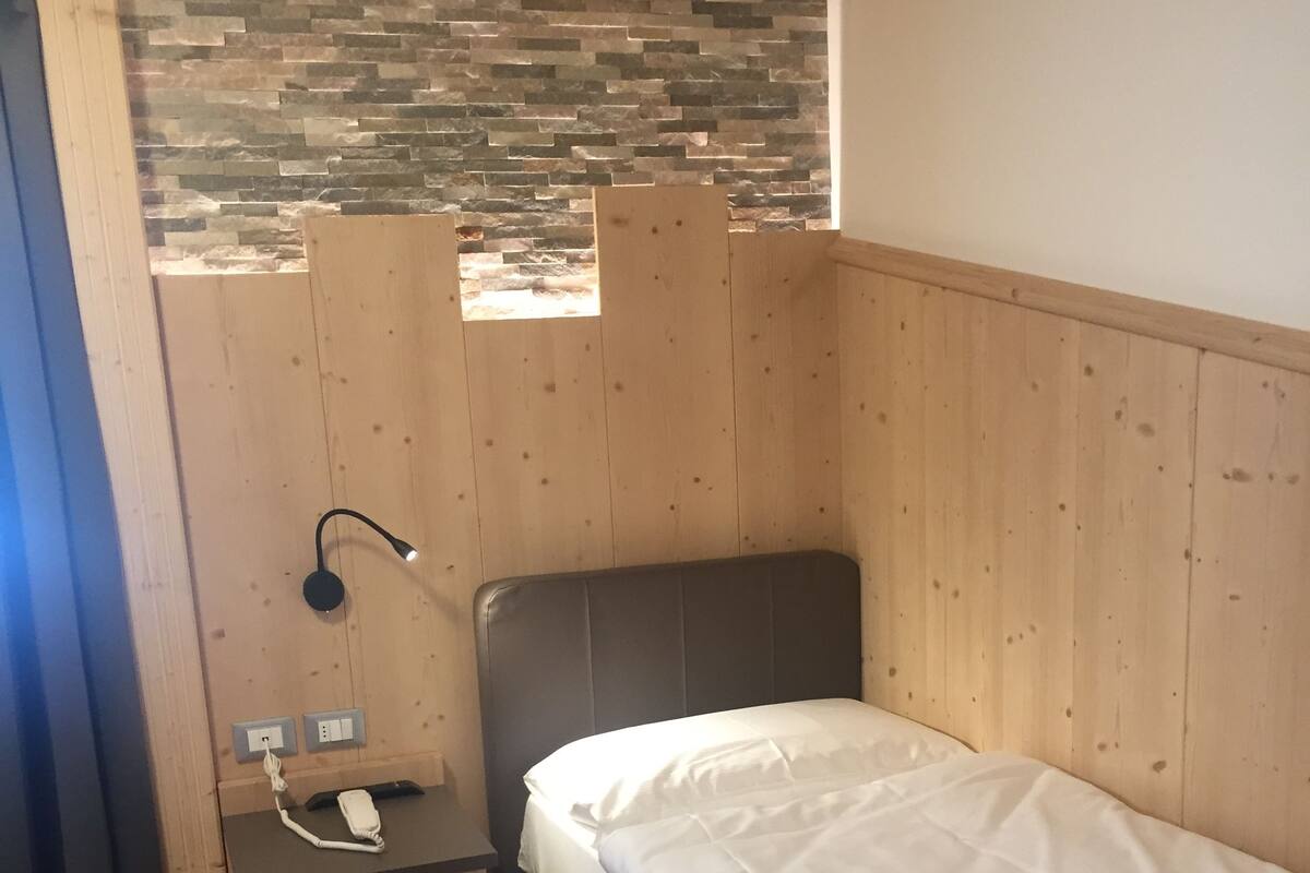 In-room safe, desk, free WiFi, bed sheets