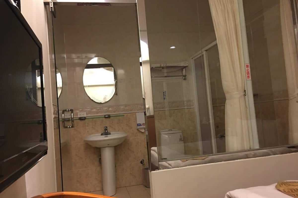 design double room | 1 bedroom, desk, blackout curtains, soundproofing