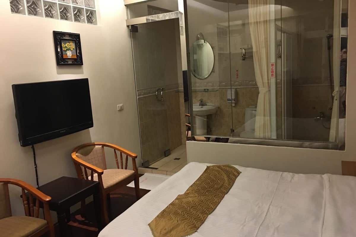 design double room | 1 bedroom, desk, blackout curtains, soundproofing