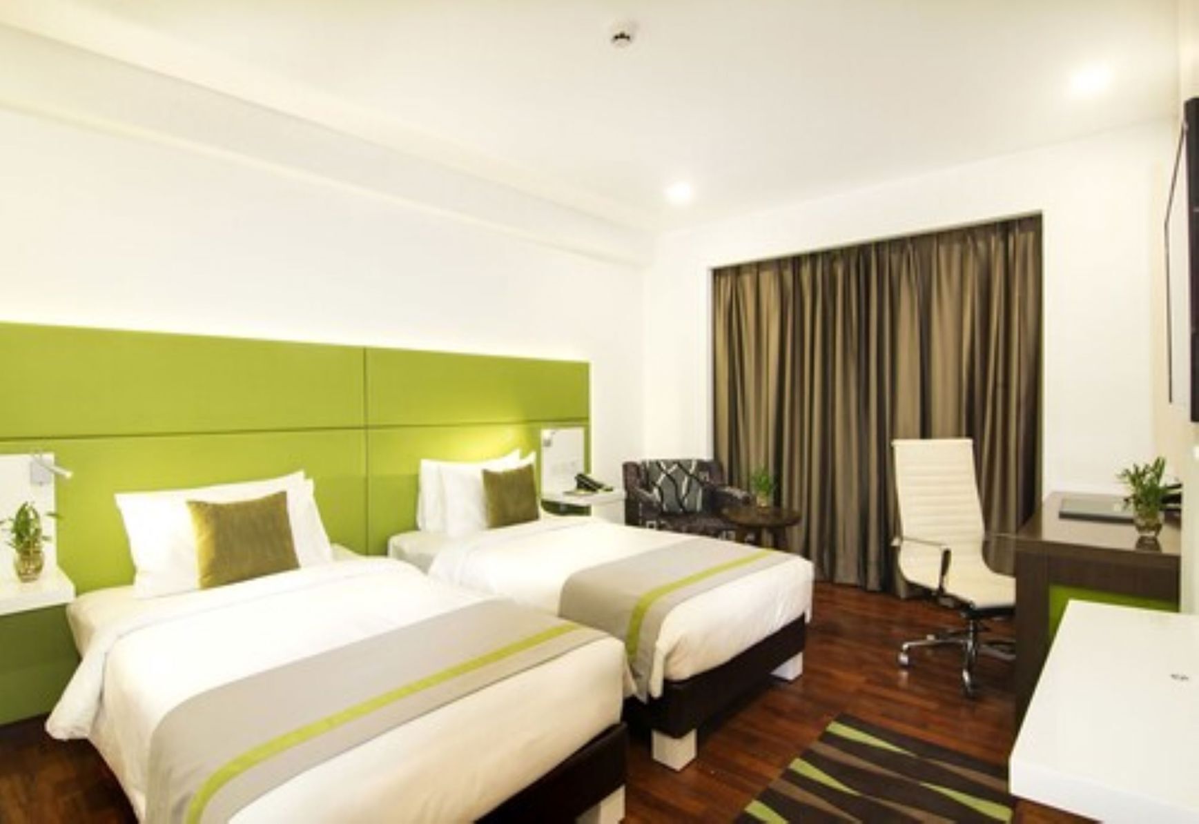 In-room safe, desk, laptop workspace, iron/ironing board