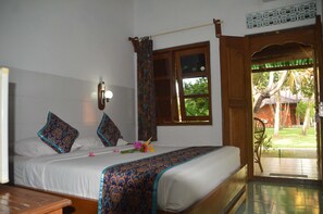 Room - Bagus Beach Resort (Banjar)