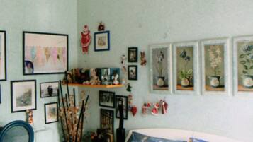 Camera doppia, bagno condiviso | 1 camera, biancheria da letto di alta qualità, minibar