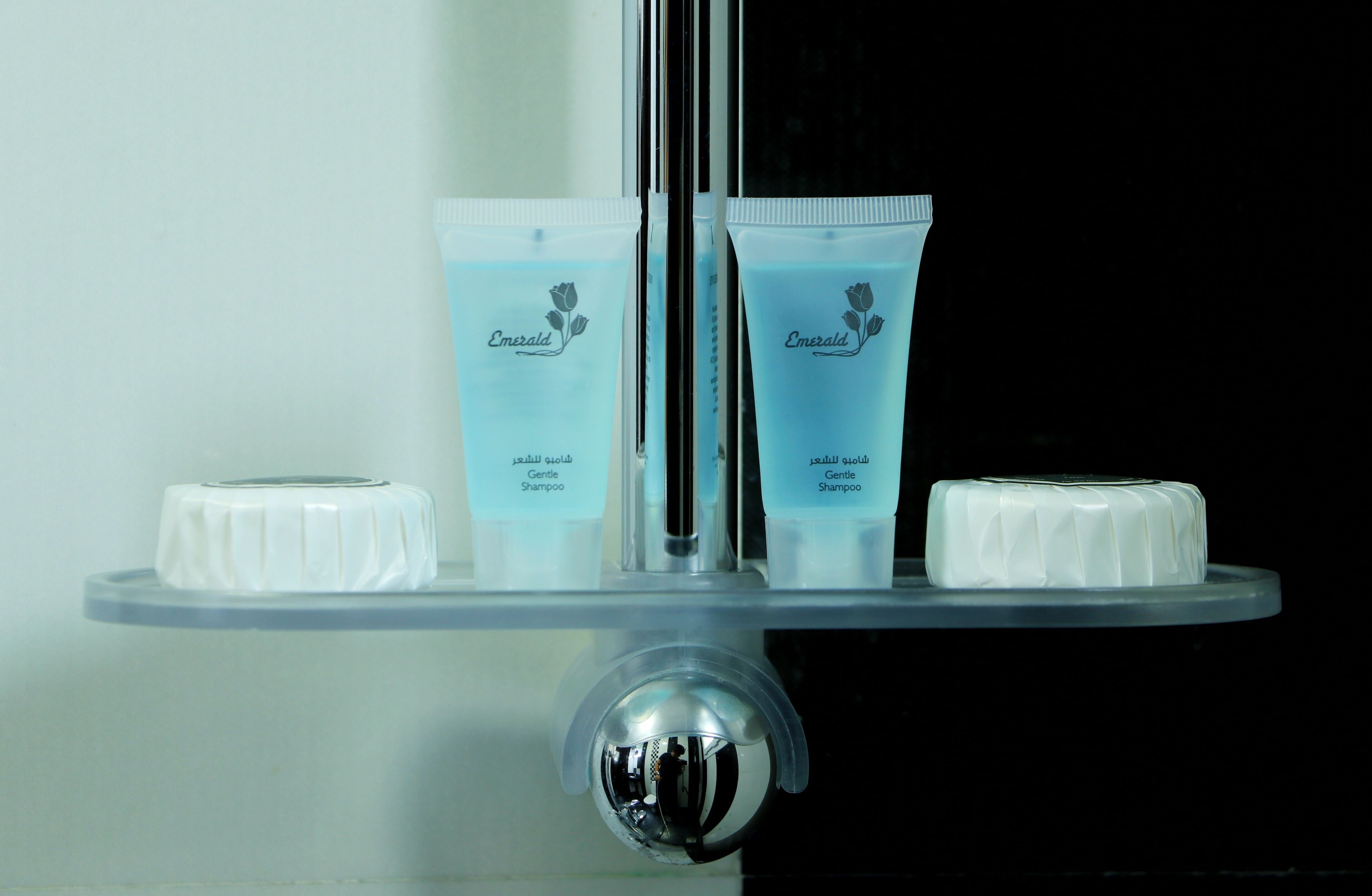 apartment, 2 bedrooms | bathroom amenities | shower, free toiletries, towels