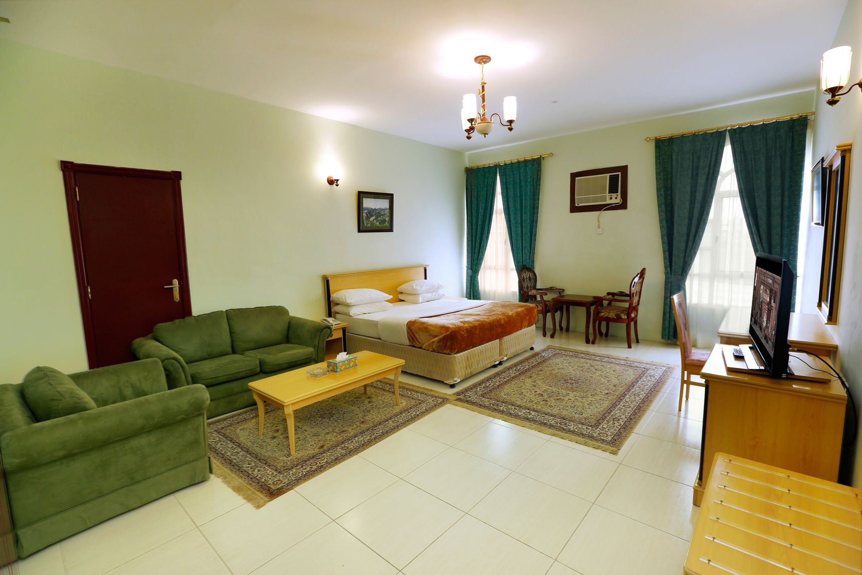 deluxe room | 1 bedroom, in-room safe, desk, free wifi