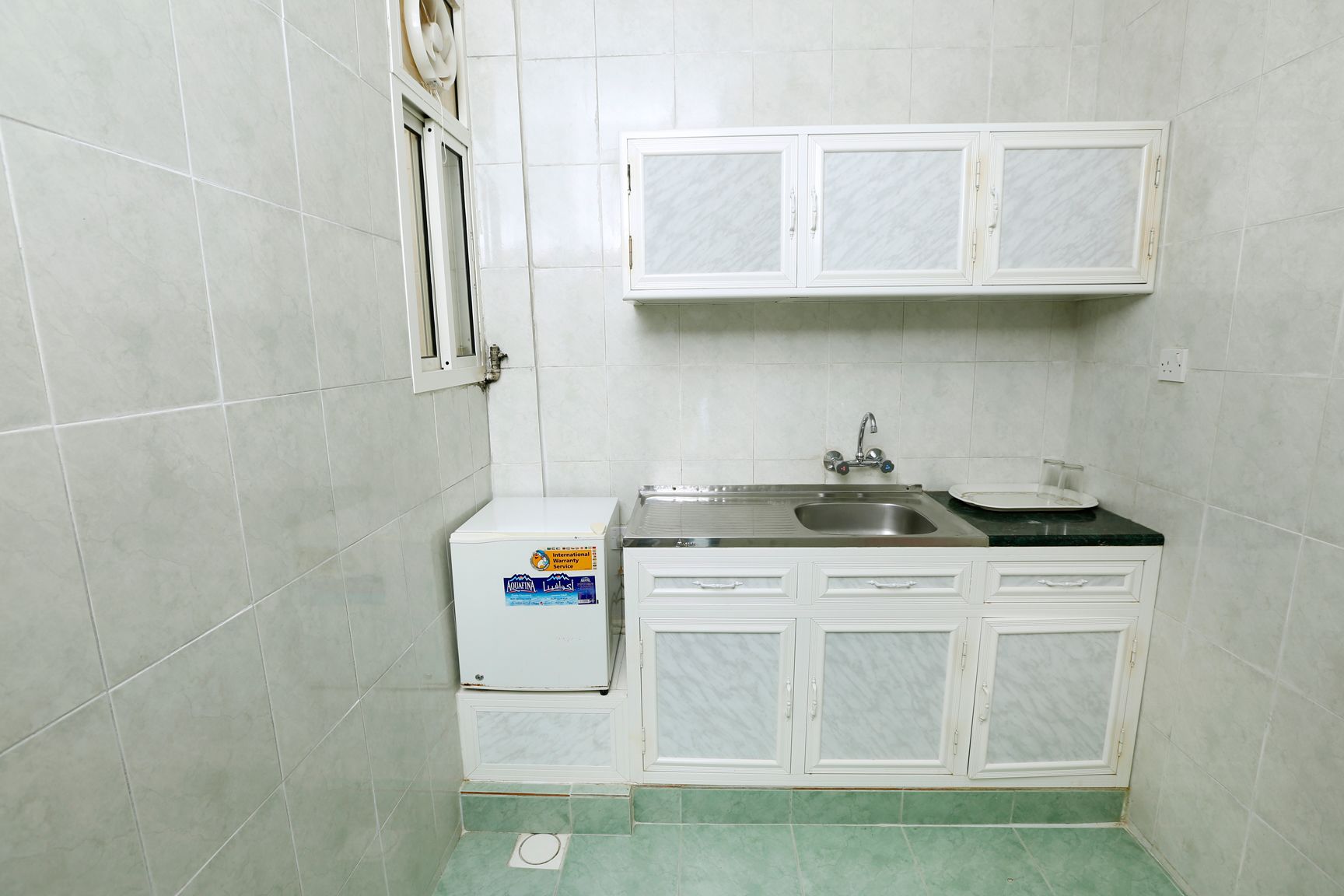 standard room | private kitchenette