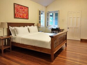 1 間睡房、高級寢具、迷你吧、書桌