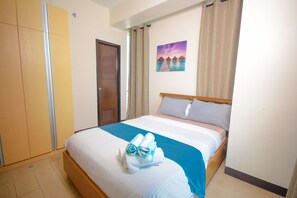 1 bedroom, premium bedding, in-room safe, rollaway beds