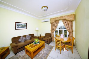 위성 채널 시청이 가능한 42인치 LED TV, TV