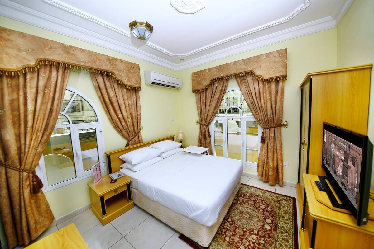 Standard Single Room | Iron/ironing board (on request), WiFi (free)