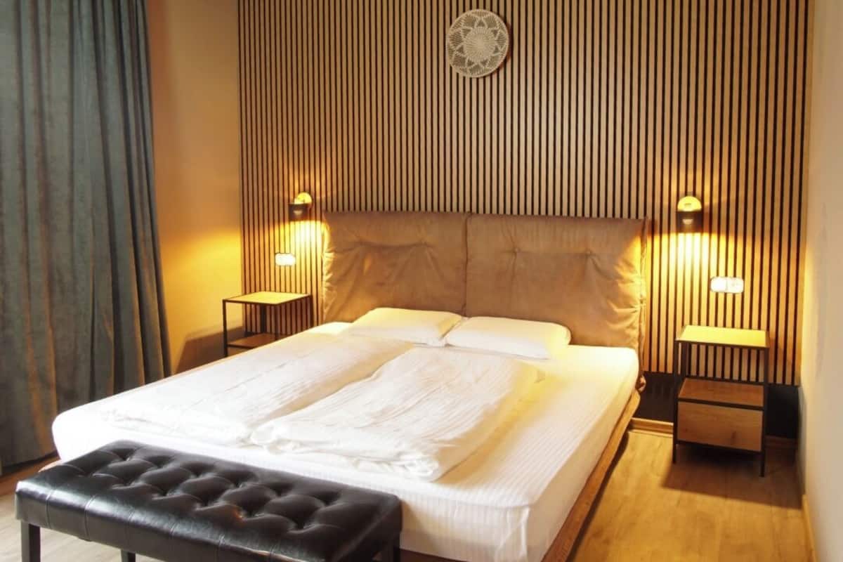 Habitación doble | Minibar, decoración personalizada, muebles diferentes y escritorio