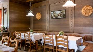 Tägliches inbegriffenes Frühstücksbuffet