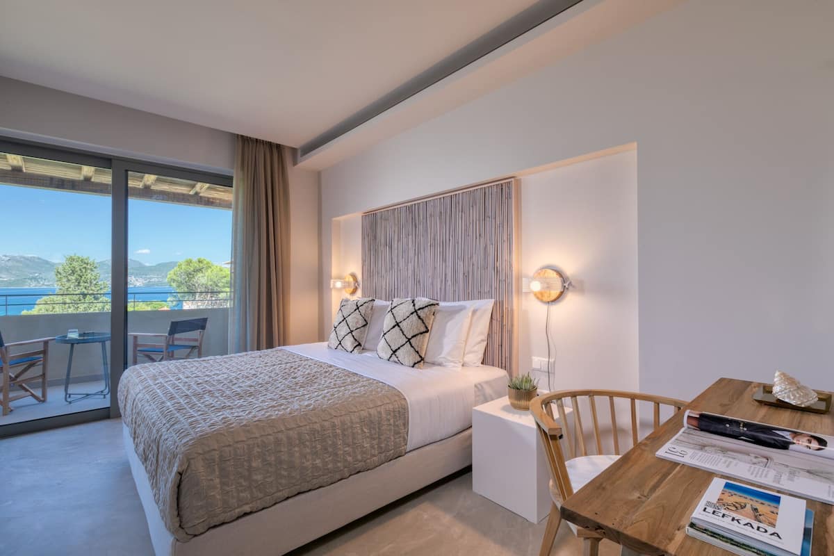 Double Room, Sea View (Rozoli) | Minibar, in-room safe, individually decorated, individually furnished