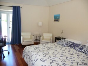 Individually decorated, individually furnished, desk, soundproofing - Casa Aguas Mansas (Cantanhede)