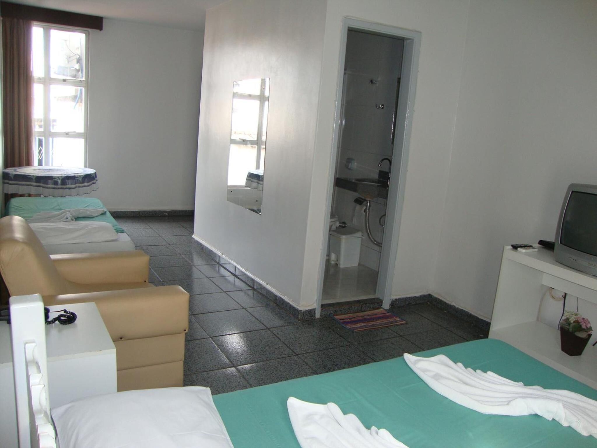 minibar, iron/ironing board, free wifi