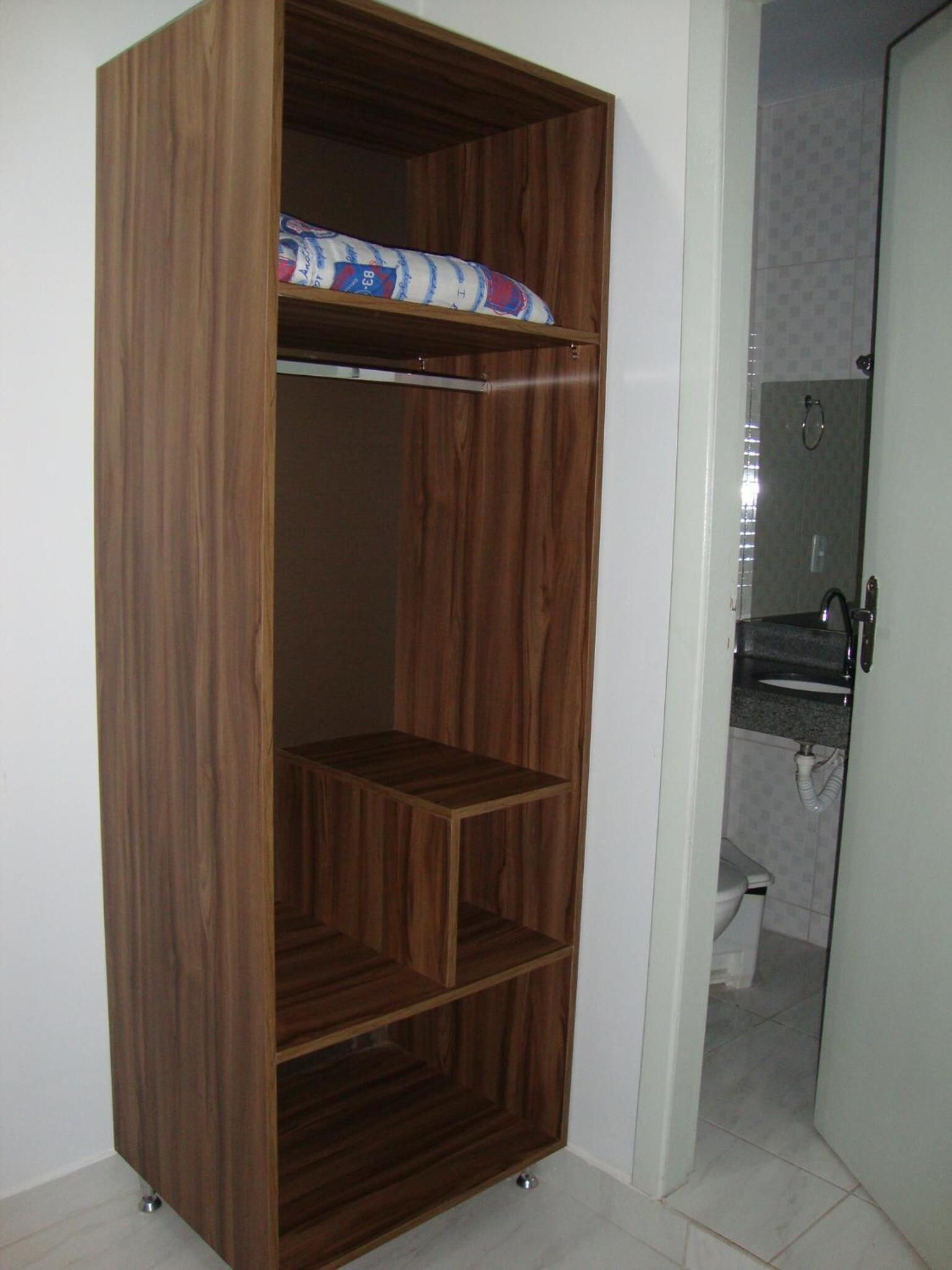 minibar, iron/ironing board, free wifi