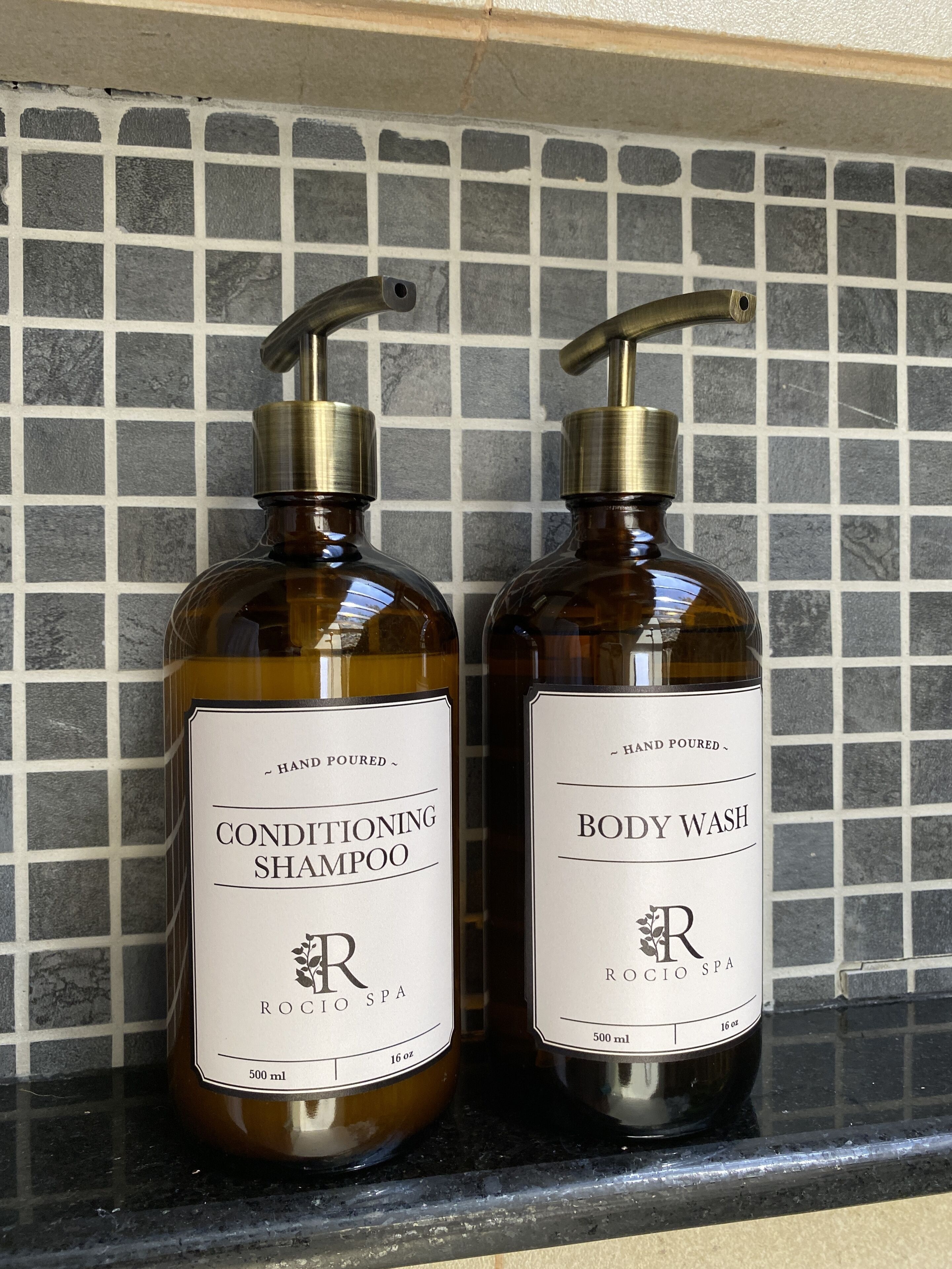 couples treatment room(s), sauna, hot tub, deep-tissue massages