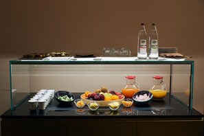 Free daily buffet breakfast  - Hotel Poledrini (Foligno)