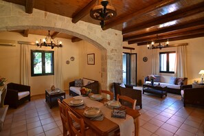 Villa, 2 Bedrooms (Chistina II) | Living area